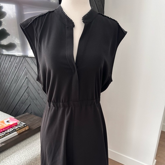 VINCE CAMUTO top - Picture 1 of 7